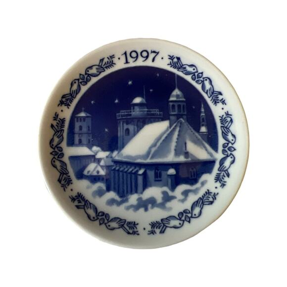 Royal Copenhagen Miniature Annual Plate Vintage 1997 NEW IN BOX - Picture 2 of 4
